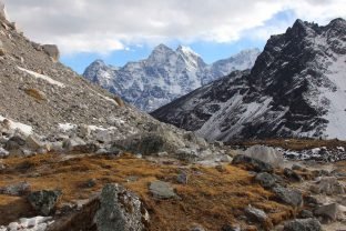 Tashi Lapcha Pass Trek