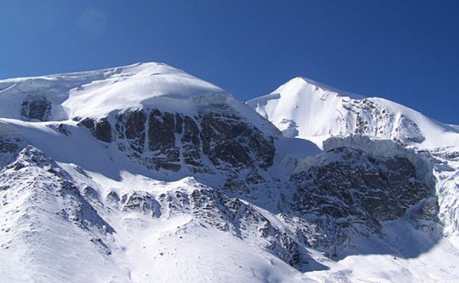 Thorong Peak Climbing