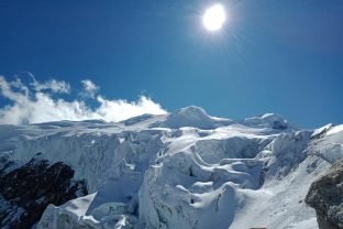 Mera peak and island peak